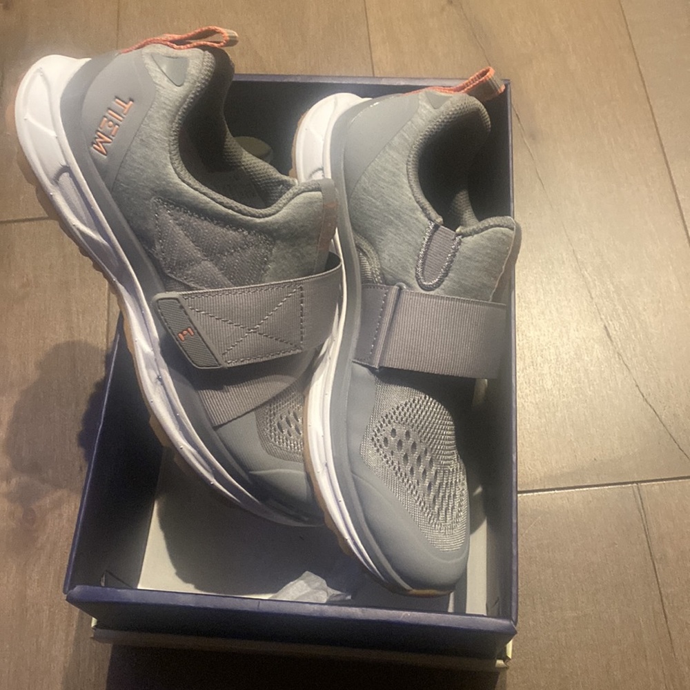 SALE!! NWT TIEM (gray)